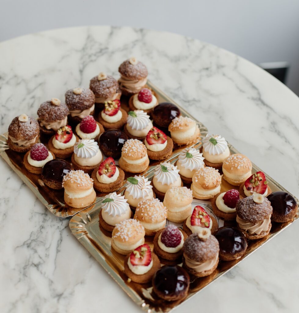 plateau mignardises opaline
